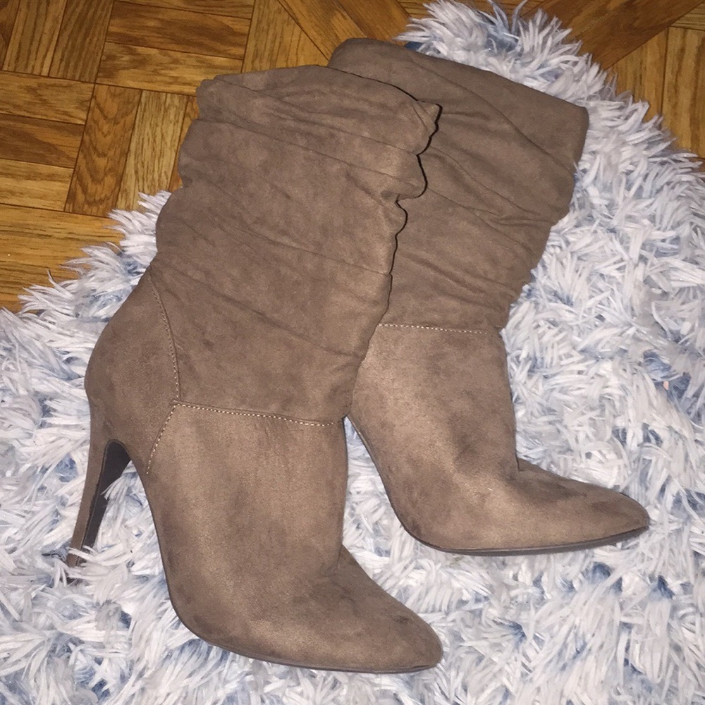 Women’s heeled boots.